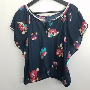American Eagle Crochet Trim Floral Blouse